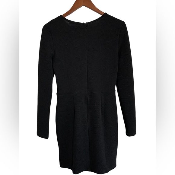 Romeo + Juliet Couture Black Textured Shift Dress Tie Belt Long Sleeve Medium - Picture 4 of 11